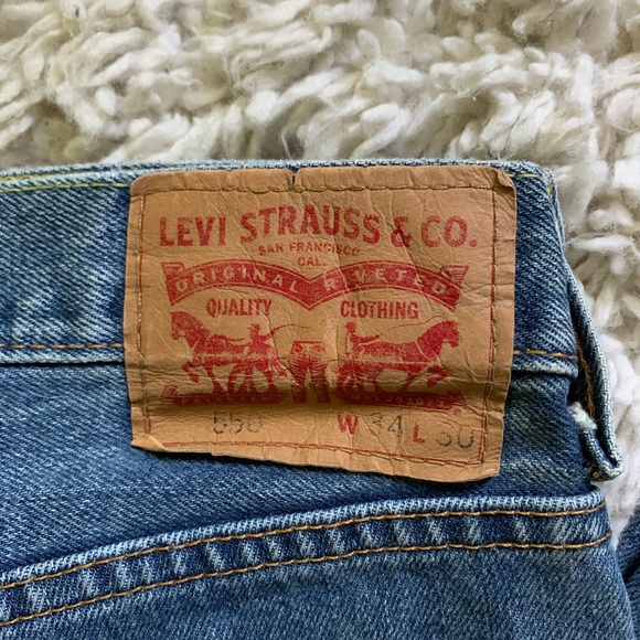 Vintage Levi’s 550 Jeans - Picture 2 of 3